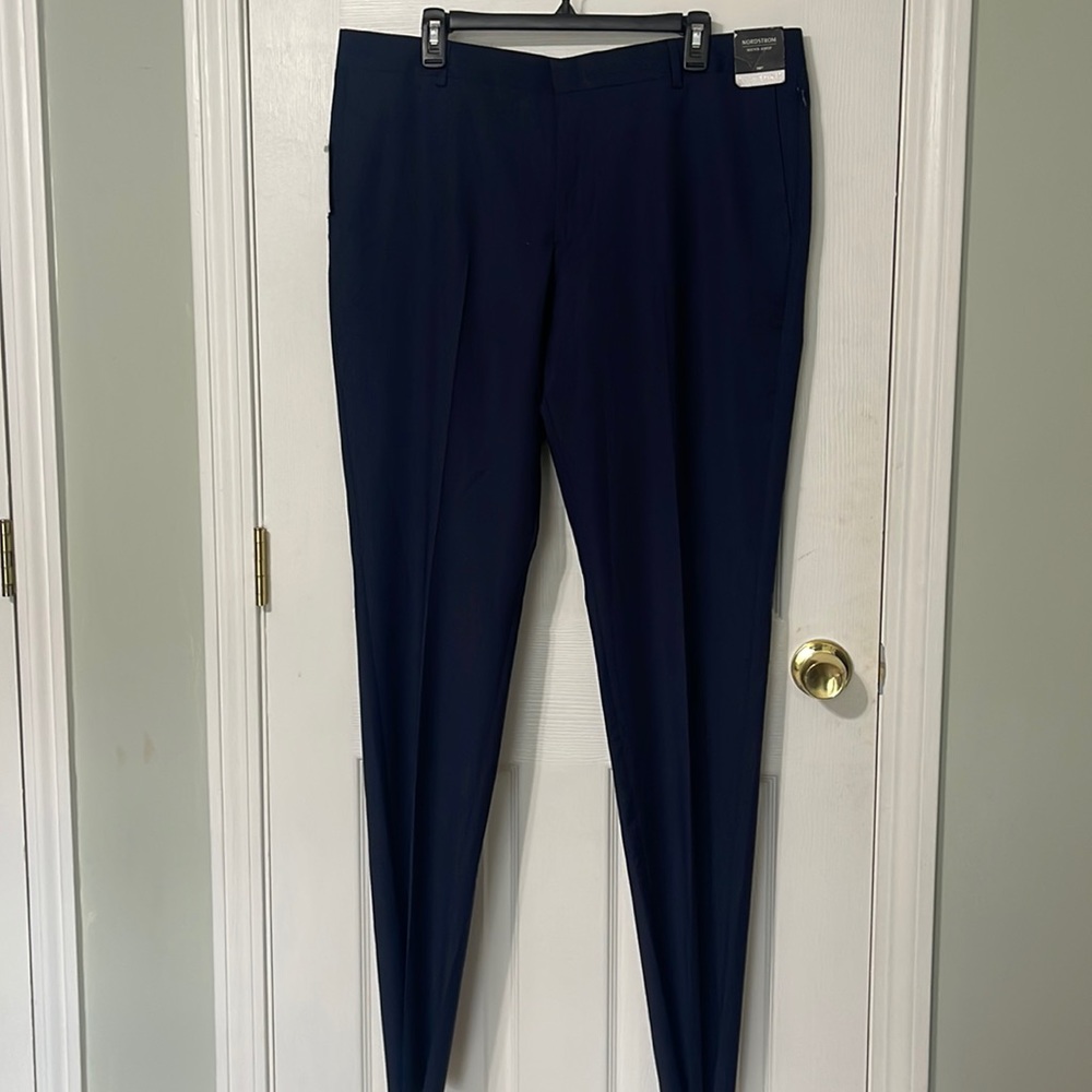 3. Nordstrom Tech Smart High Performance Timeless… - image 1